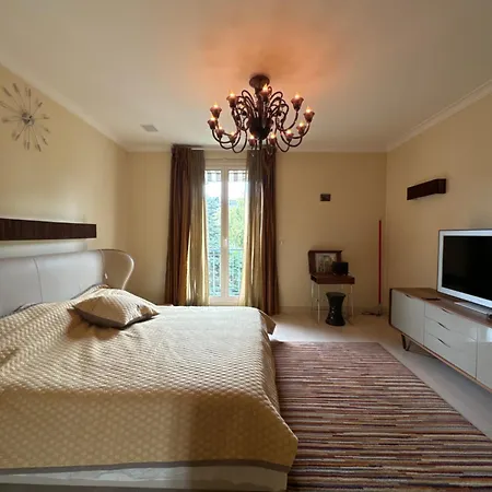 Av Foch Luxury Parigi
